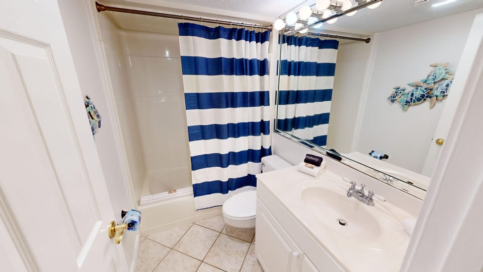 Sandpiper Cove 1086 2 Bedroom Condo by RedAwning Apartment in Destin