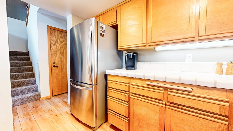 Condo, 2 Bedrooms | Private kitchen | Fridge, oven, coffee/tea maker, toaster