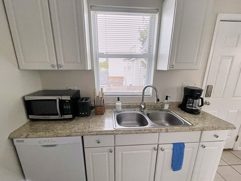 Microwave, Toaster, Coffee Maker, etc