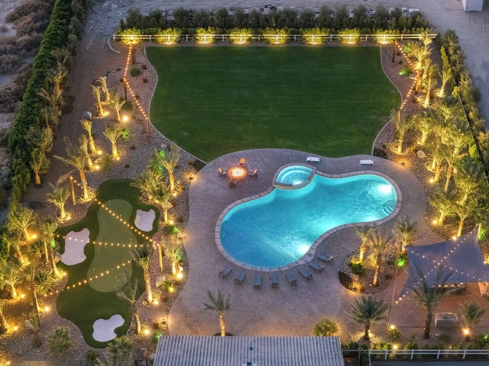 Welcome to Las Palmas! A 6 bedroom/4 bathroom Estate in Thousand Palms!