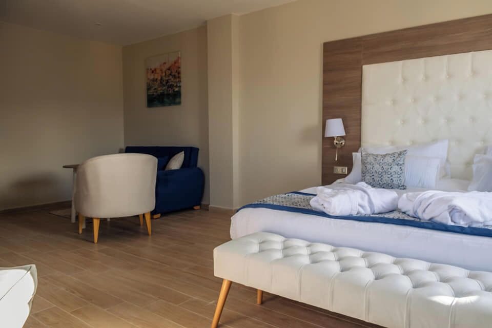 Premium bedding, minibar, desk, laptop workspace