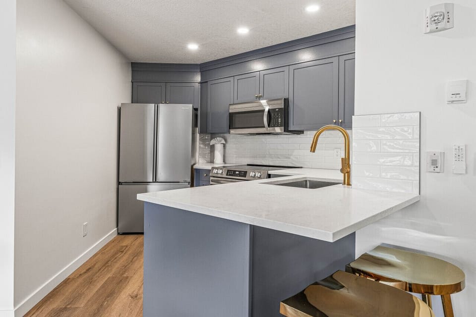 Counter seating for two while making meals in the kitchen