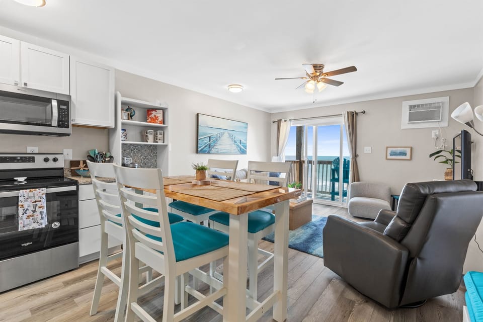 Dining for 4 w/custom table