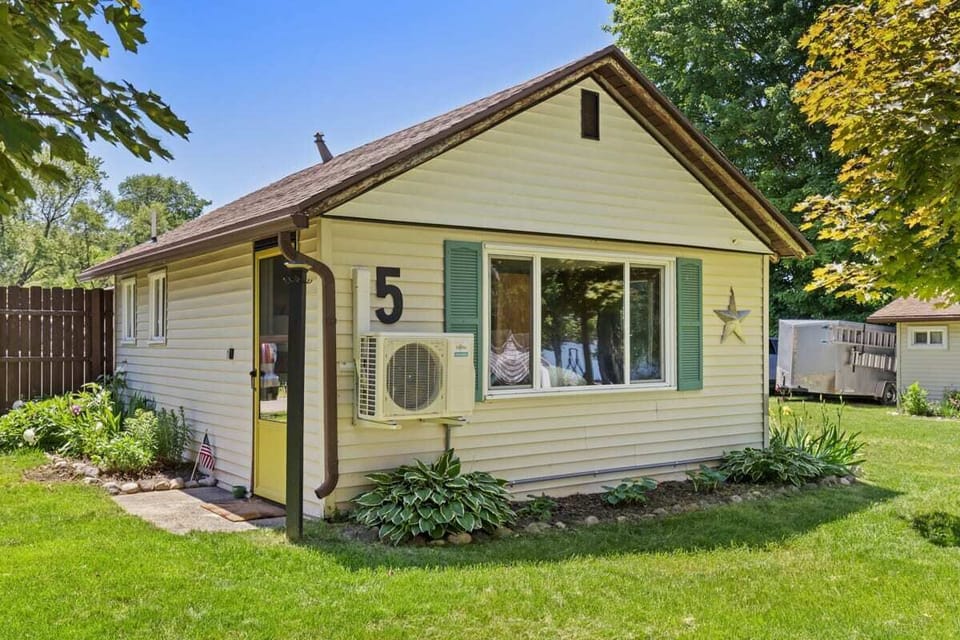 Outside view of cabin. 