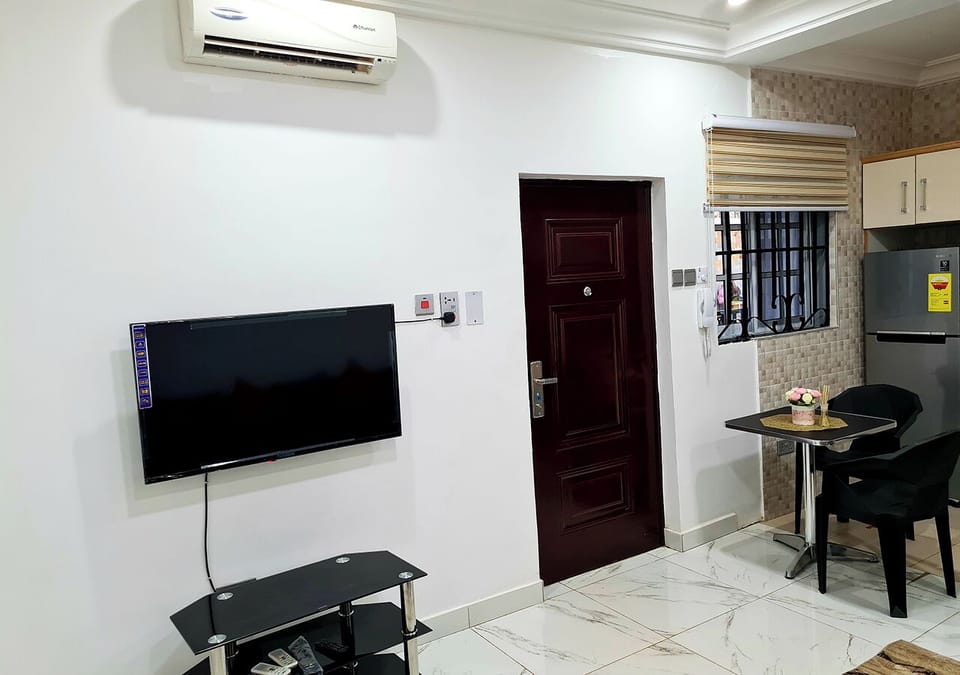 Apartment | Living area | 45-inch plasma TV with cable channels, Netflix, streaming services