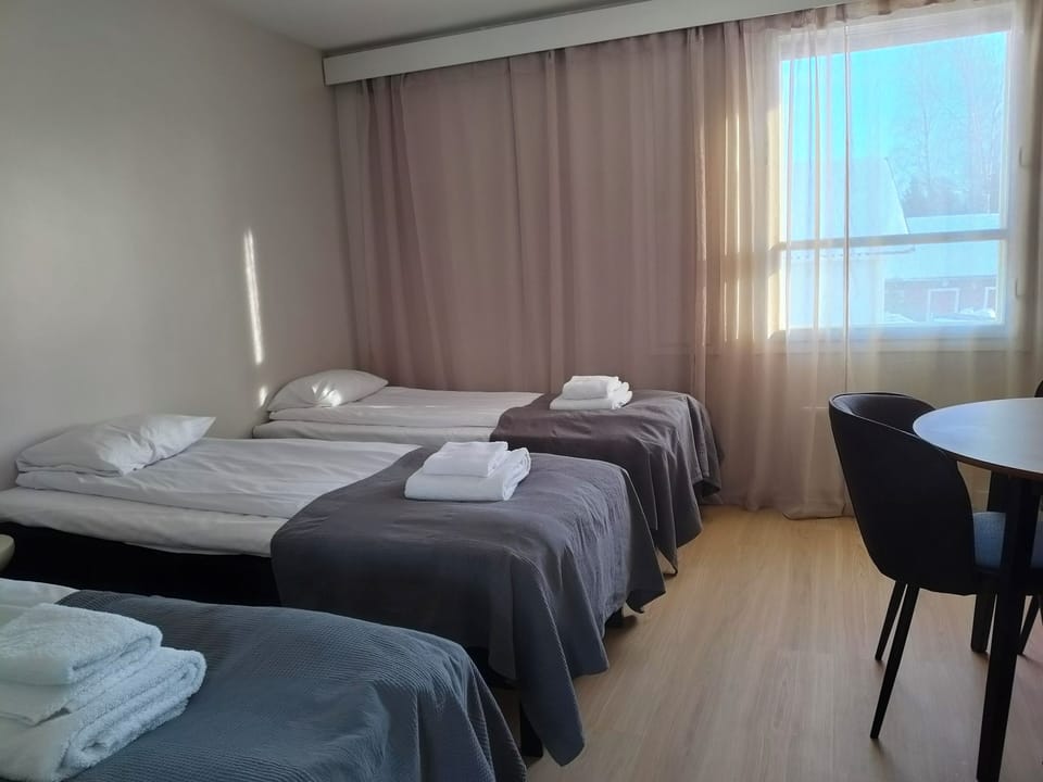 Basic Twin Room | Soundproofing, free WiFi, bed sheets, wheelchair access