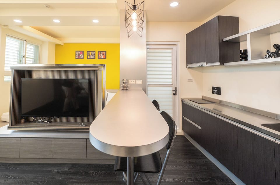Family Suite, Marina View | 1 bedroom, blackout drapes, free WiFi, bed sheets