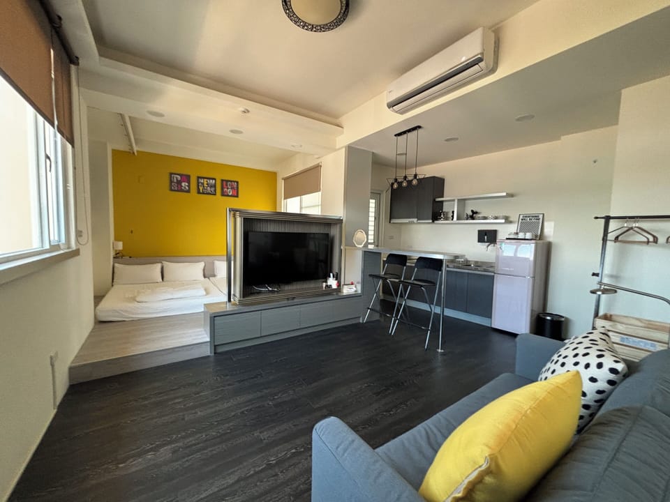 Family Suite, Marina View | 1 bedroom, blackout drapes, free WiFi, bed sheets