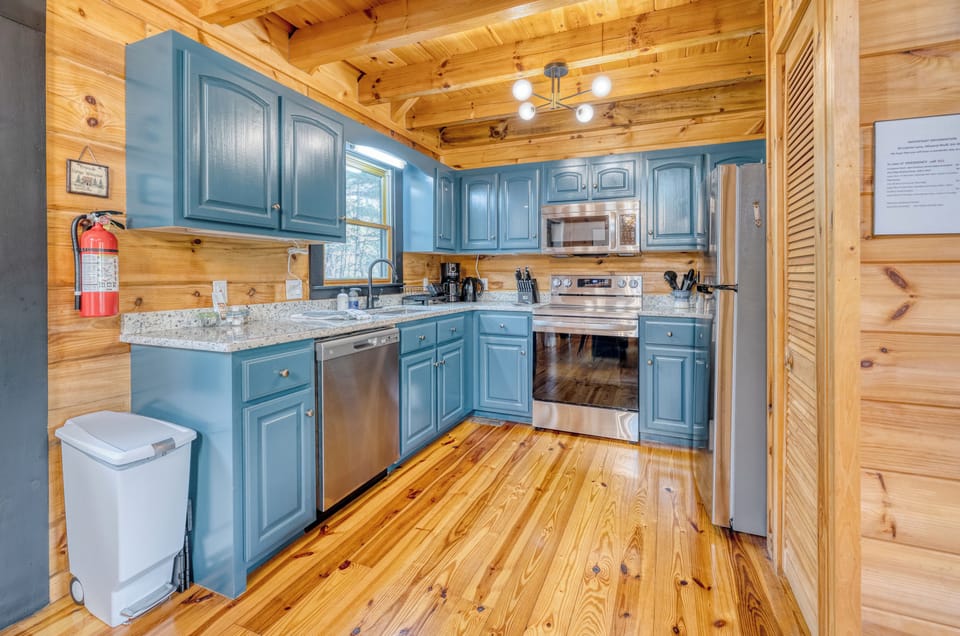 Well equipped kitchen