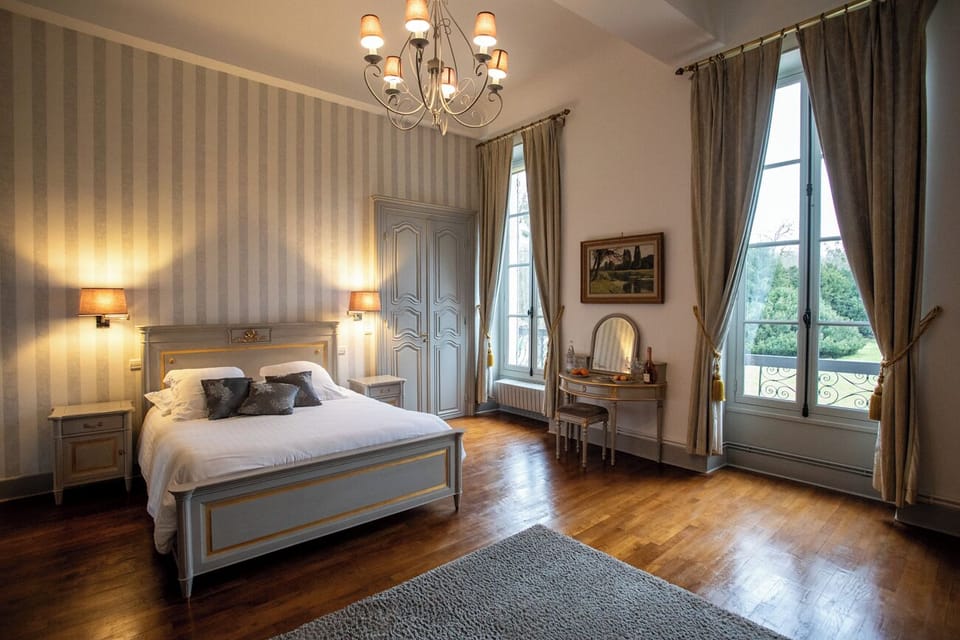 Comfort Triple Room, Park View | Free WiFi, bed sheets