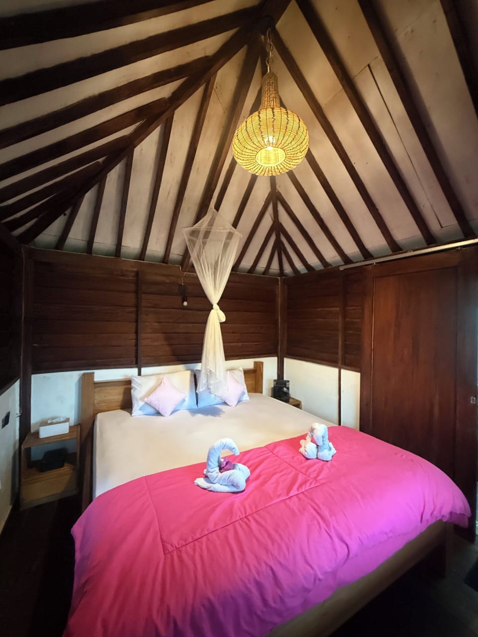 Bungalow, River View | 1 bedroom, WiFi (free), bed sheets