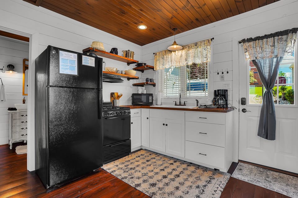 This cottage is equipped with everything to make you feel right at home!