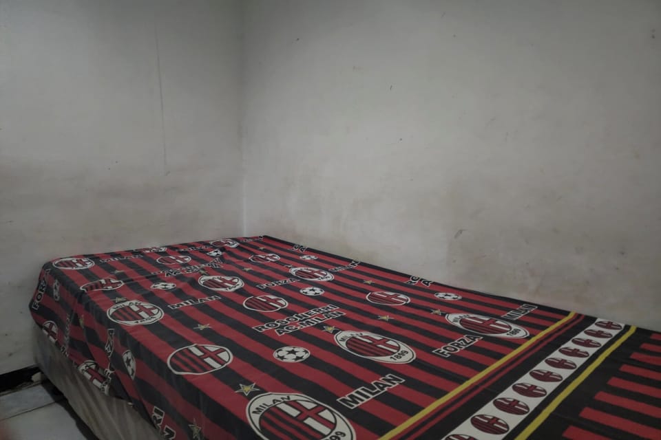 Standard Double Room | Free WiFi, bed sheets