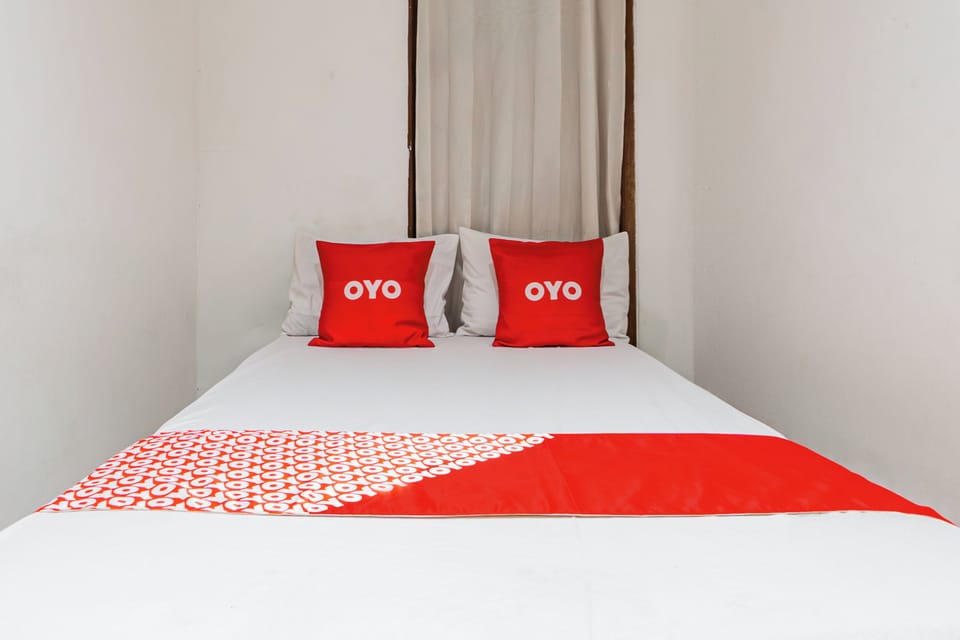 Standard Double Room | Free WiFi, bed sheets