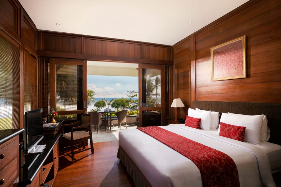 Select Comfort beds, minibar, in-room safe, free WiFi