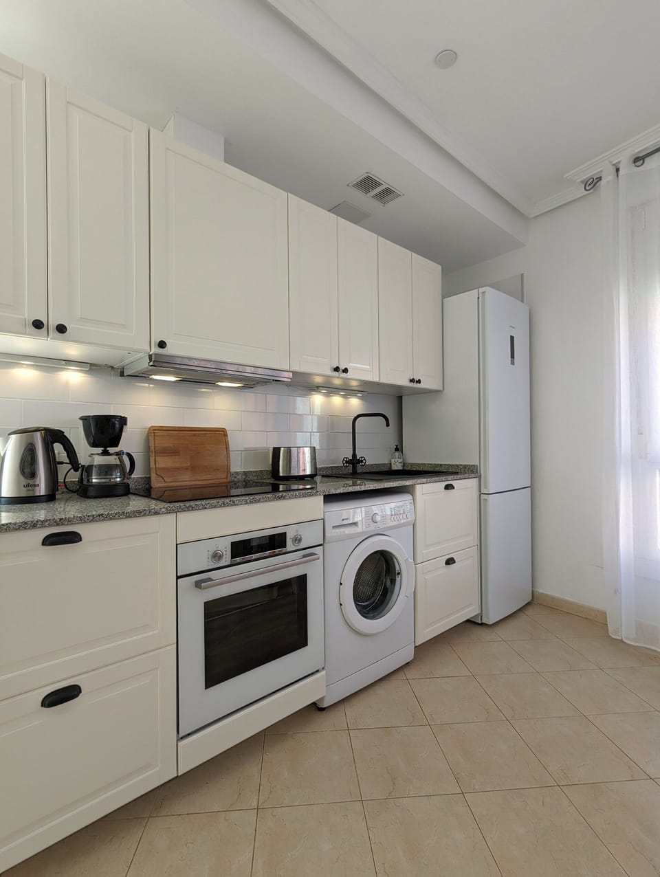 Kitchen with all mod cons