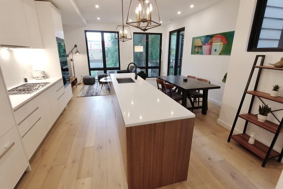 Large windows for wonderful lighting