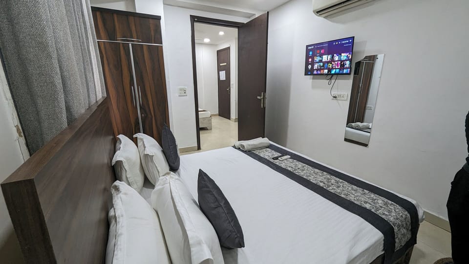 Family Room | WiFi (free)