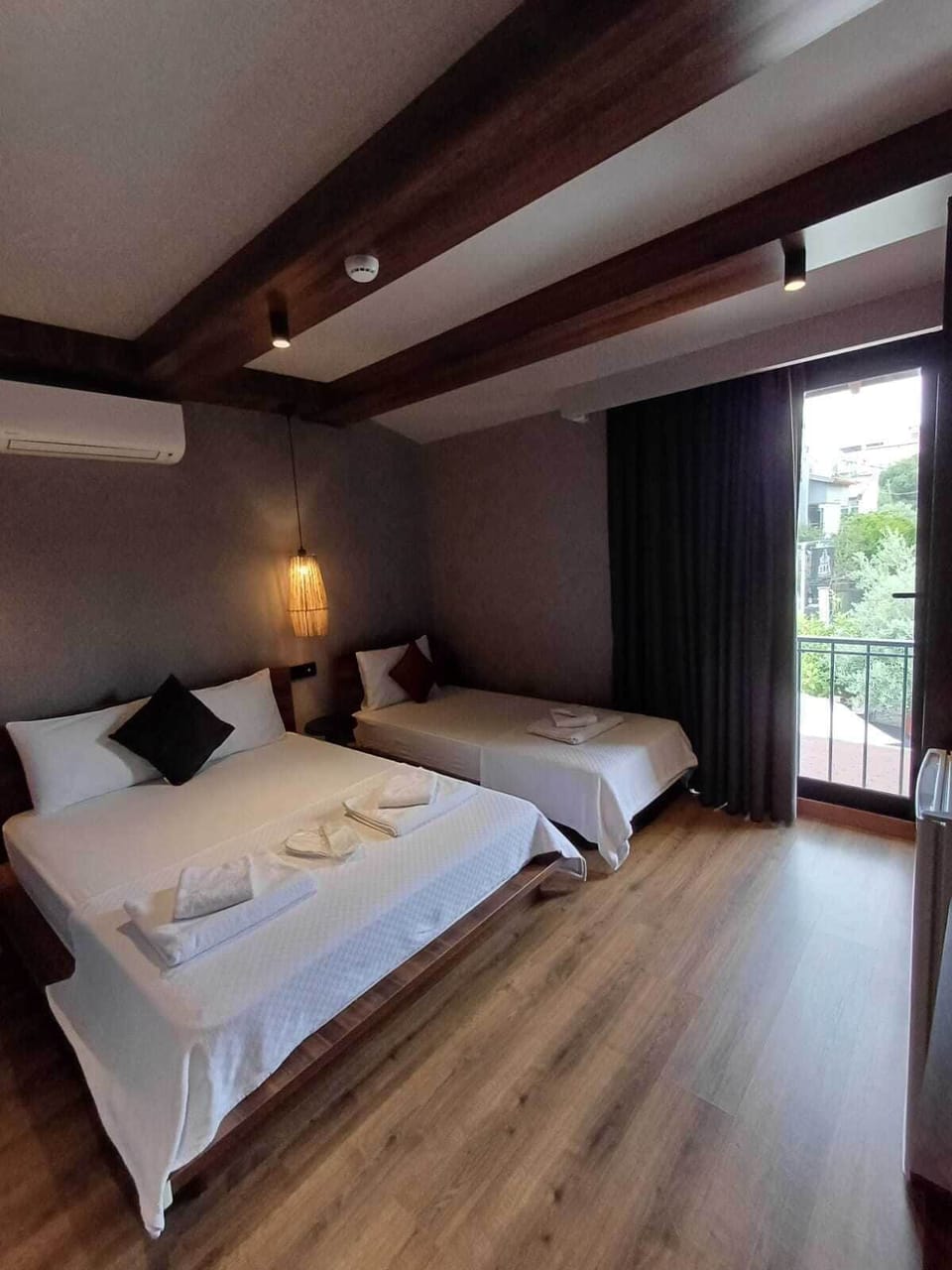 Family Triple Room | Egyptian cotton sheets, premium bedding, free WiFi, bed sheets