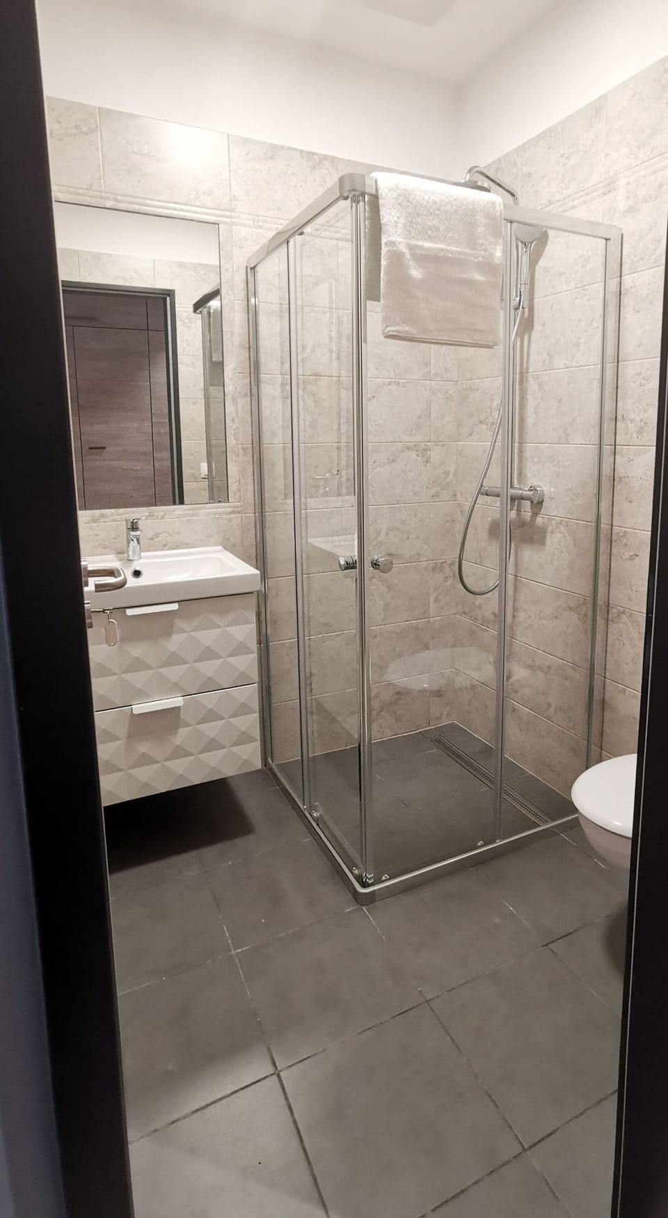 Double or Twin Room | Bathroom | Hair dryer, towels, toilet paper