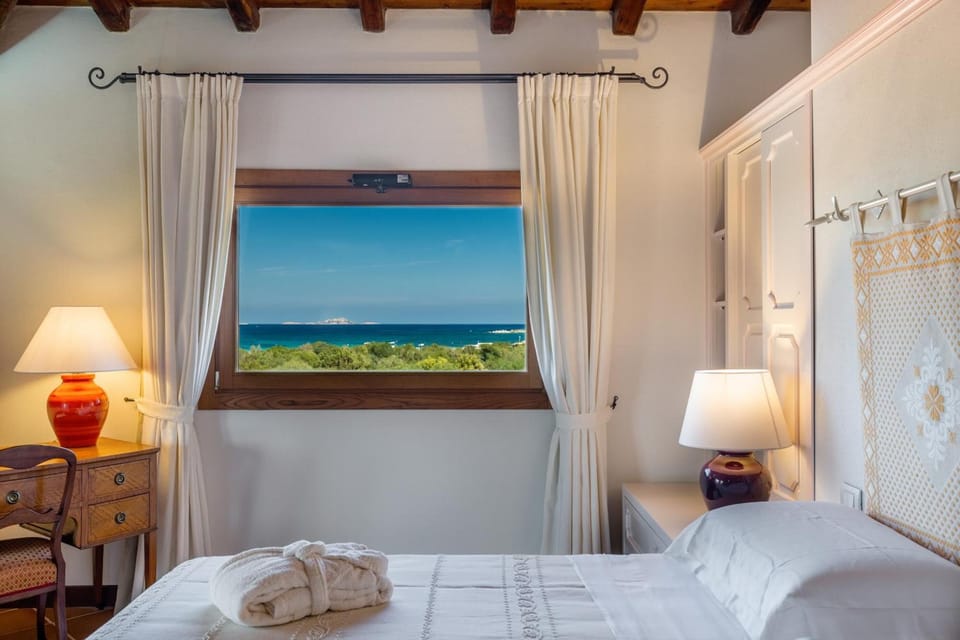 Minibar, in-room safe, desk, blackout drapes