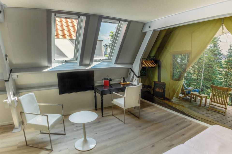 Deluxe Double Room, Private Bathroom, City View | Desk, blackout drapes, soundproofing, free WiFi