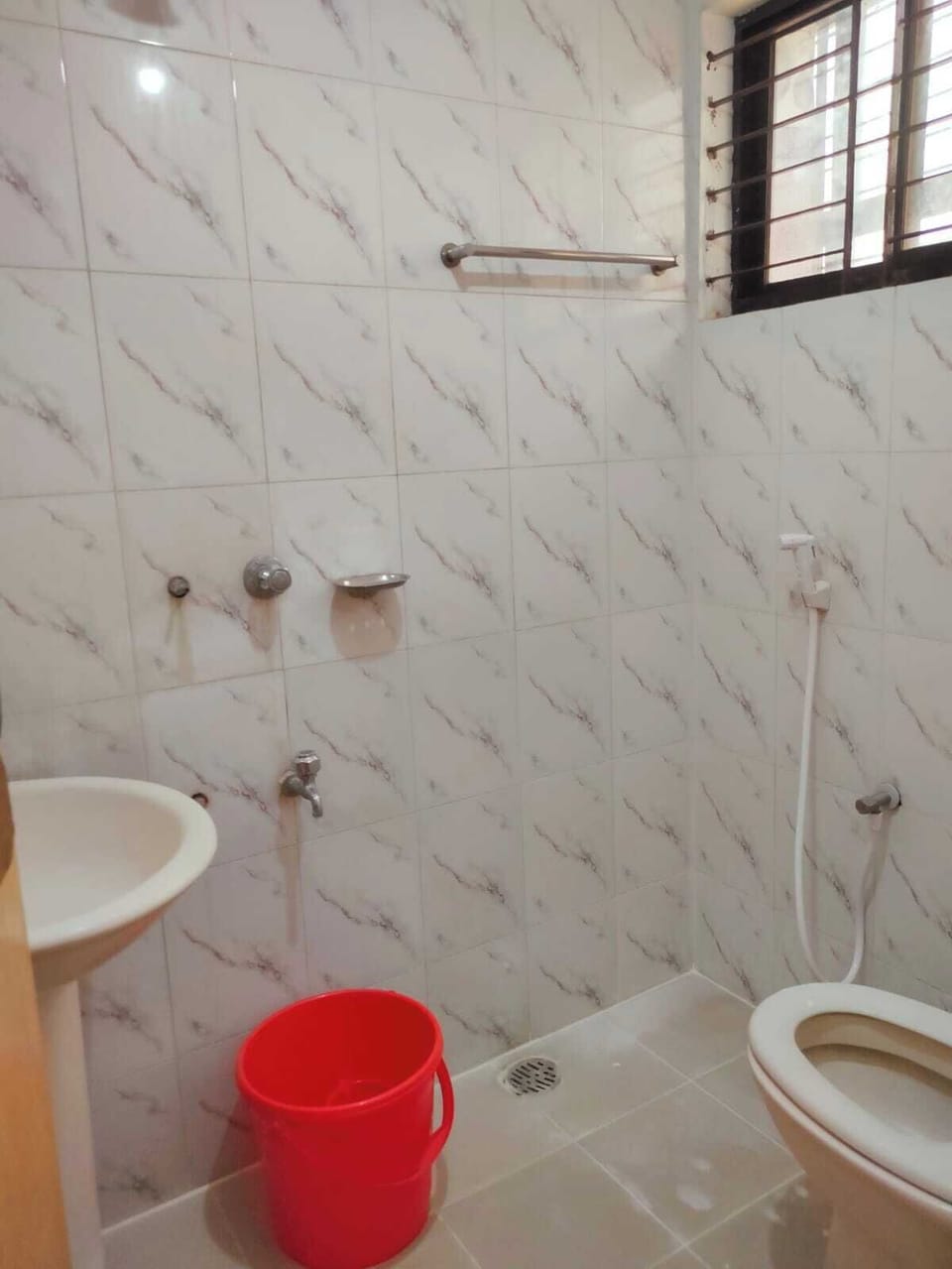 Shower, towels, soap, shampoo