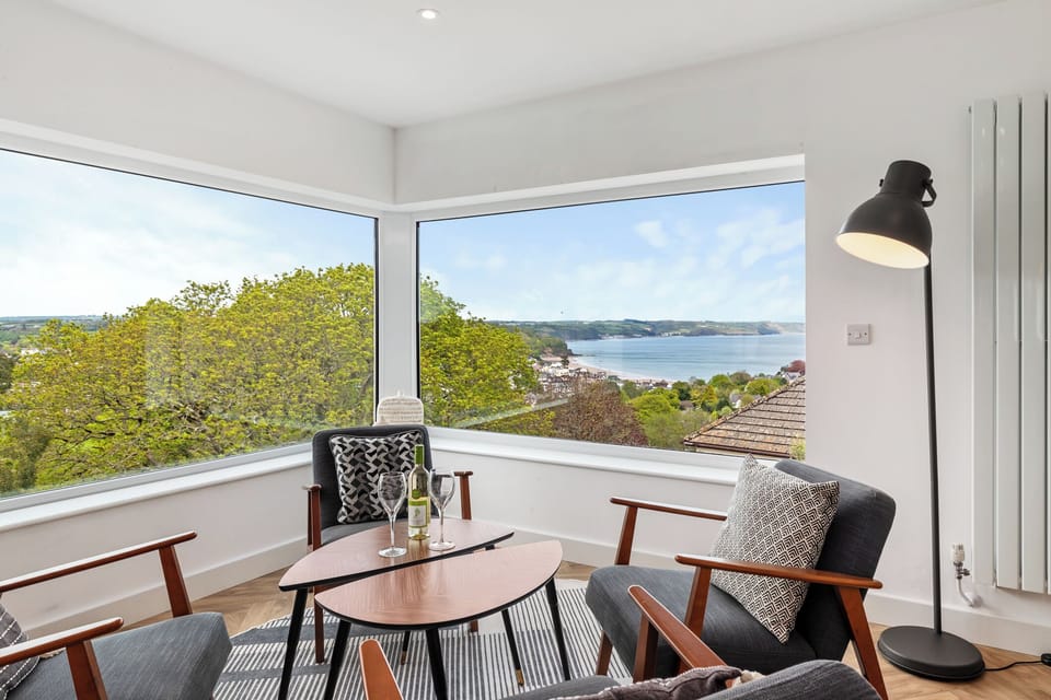 Sea Views, Close to Beach and Village