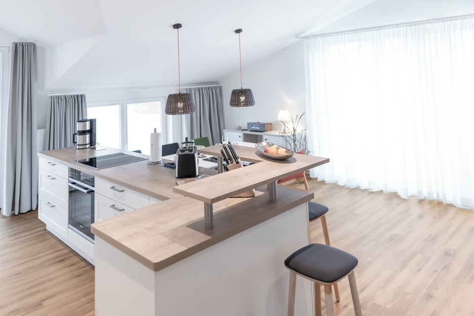 Luxury Suite | Private kitchen | Full-size fridge, microwave, oven, stovetop