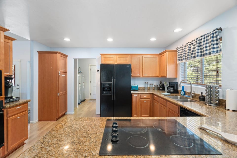 Fully stocked kitchen.