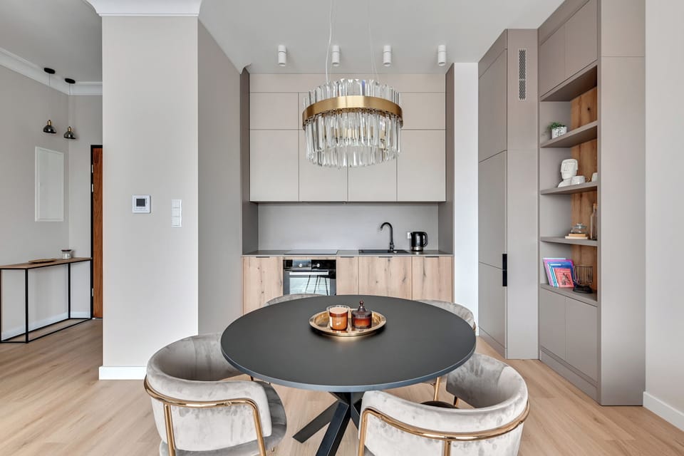 Deluxe Apartment, City View | 1 bedroom, iron/ironing board, WiFi (free)