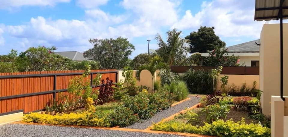 House | Property grounds