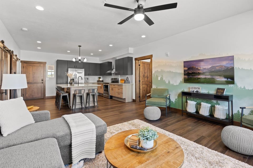 Beautifully decorated and spacious living area