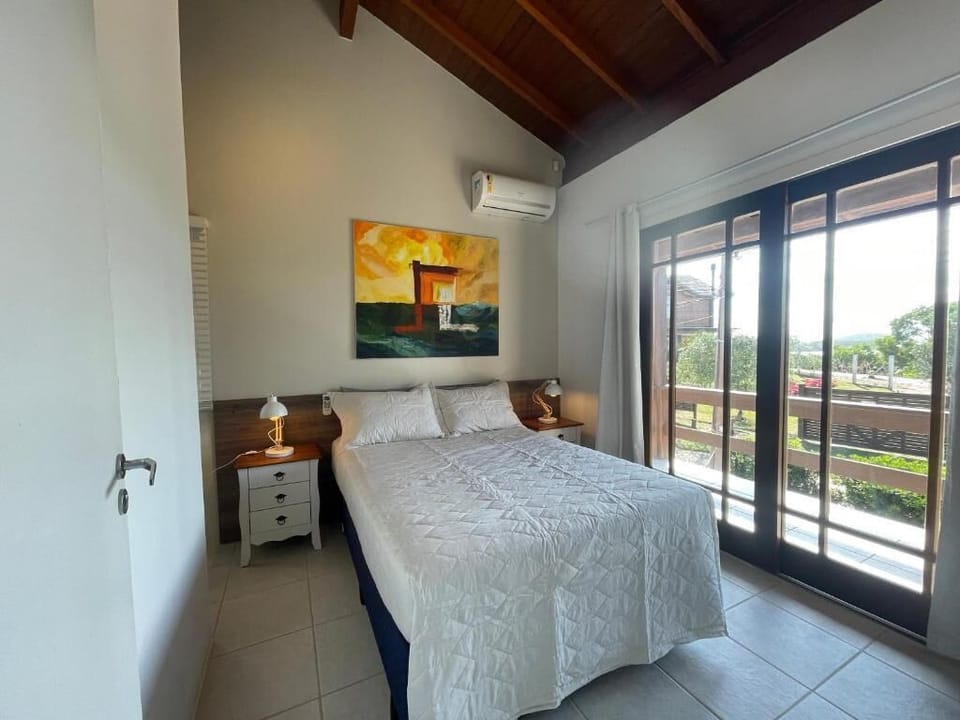 Comfort Apartment, Lanai, Lagoon View | Premium bedding, free WiFi
