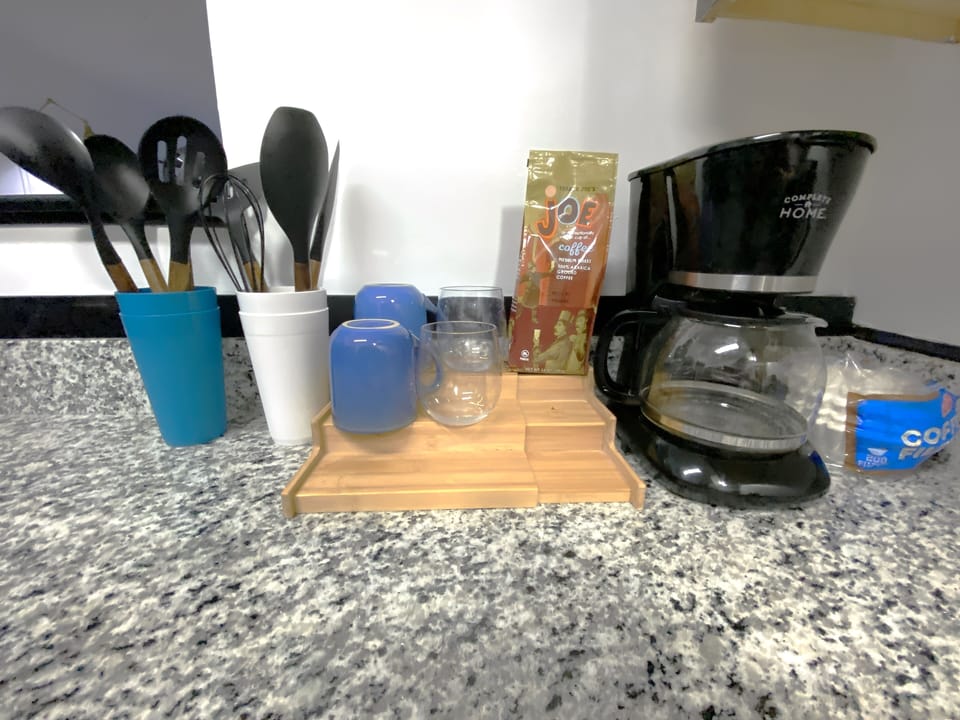 Fully equipped kitchen: A delightful haven for culinary creativity! 