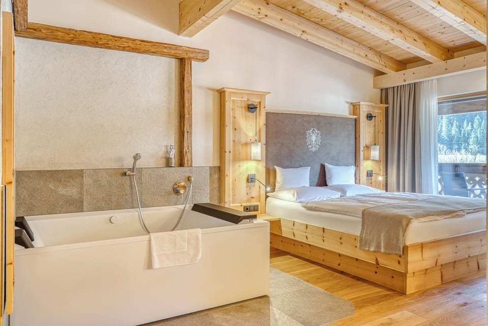 Studio Suite | In-room safe, desk, soundproofing, free WiFi