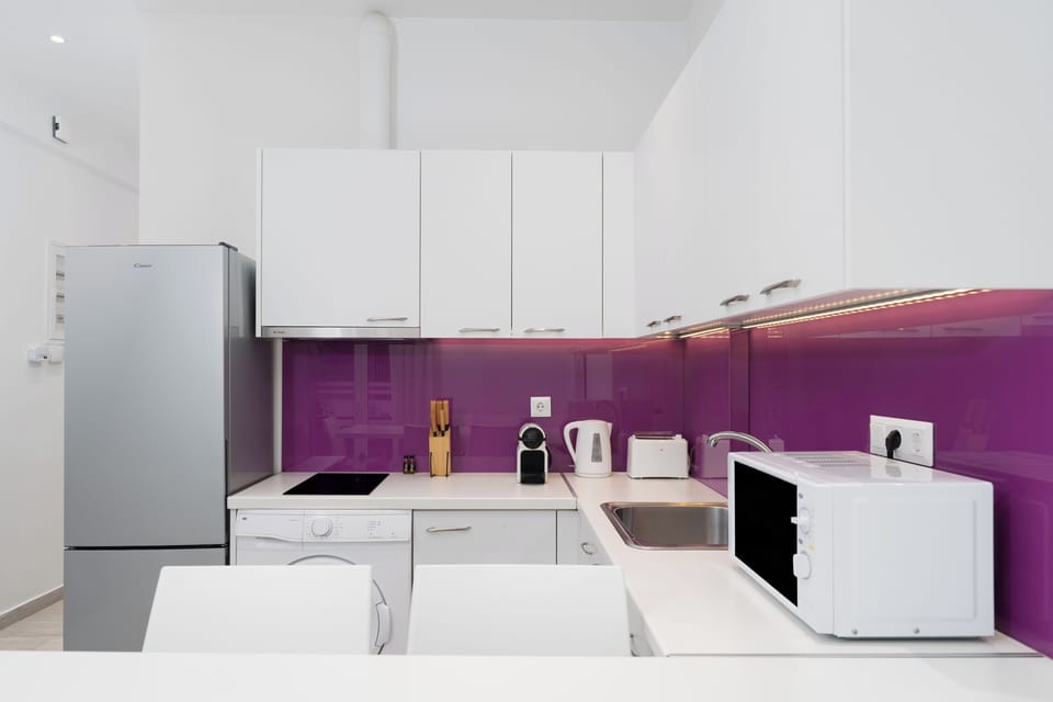 Superior Apartment, 2 Bedrooms, Kitchen | Private kitchen | Espresso maker, coffee/tea maker, electric kettle, toaster