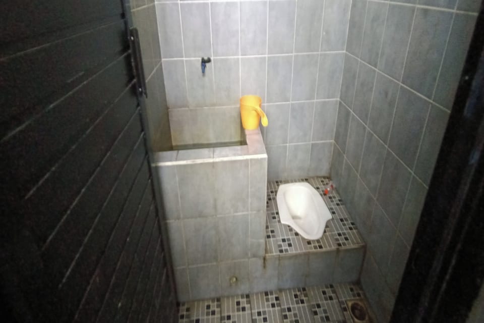 Standard Double Room | Bathroom | Shower, soap