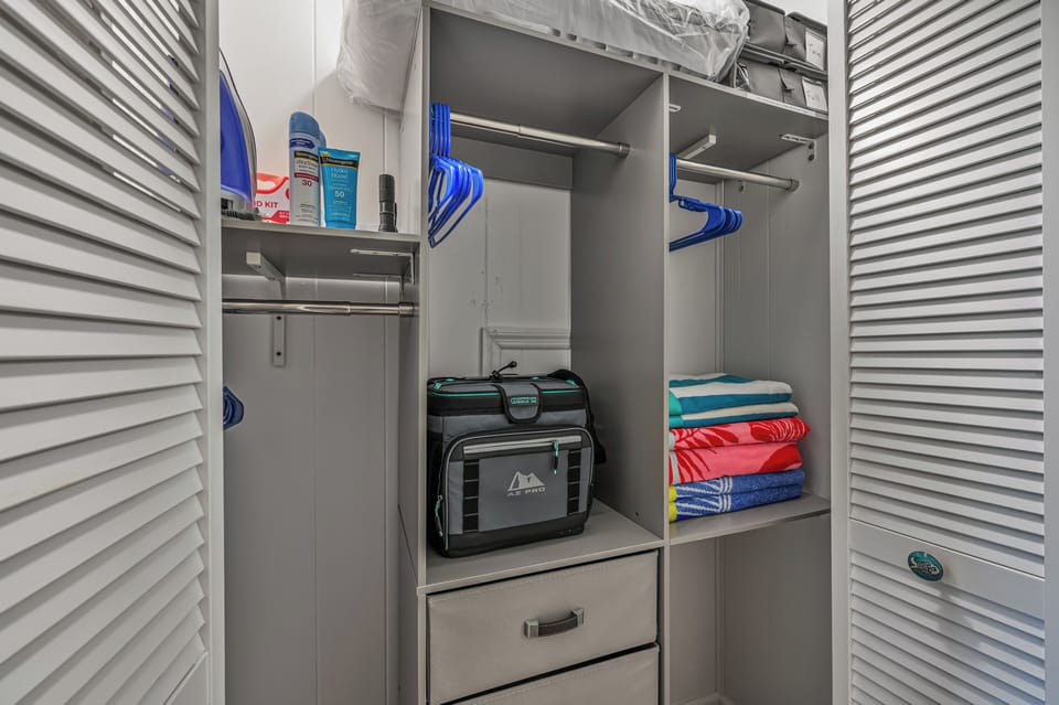 Master Bedroom Closet