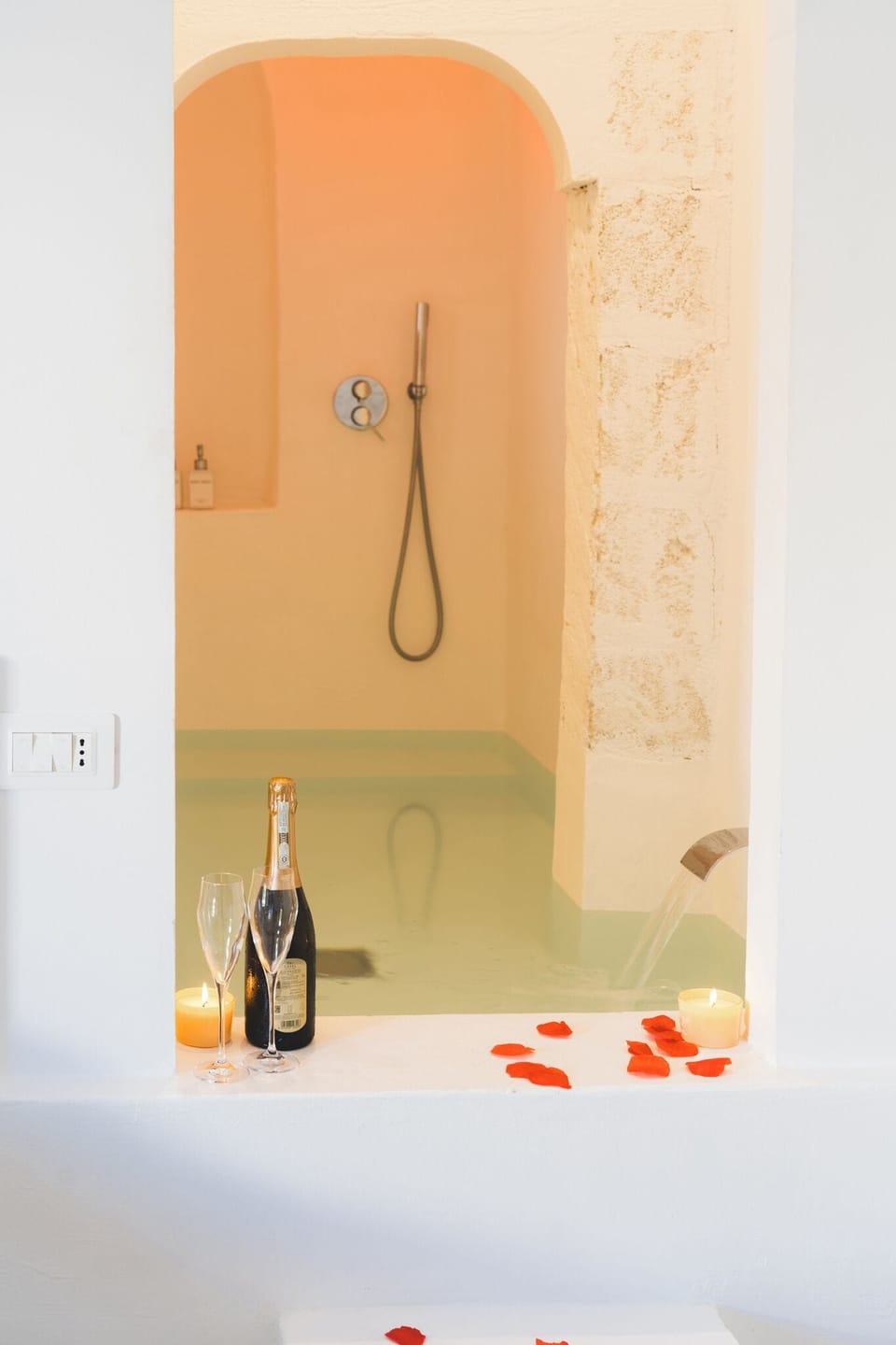 Deluxe Triple Room, Garden View | Bathroom | Free toiletries, hair dryer, slippers, bidet