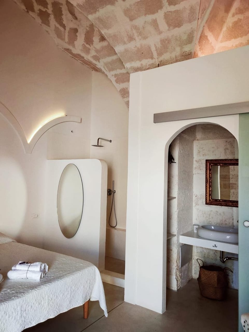 Free toiletries, hair dryer, slippers, bidet