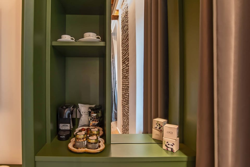 Superior Double Room | Minibar, in-room safe, desk, soundproofing