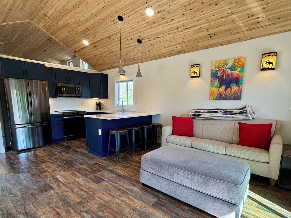 Open kitchen/ living area