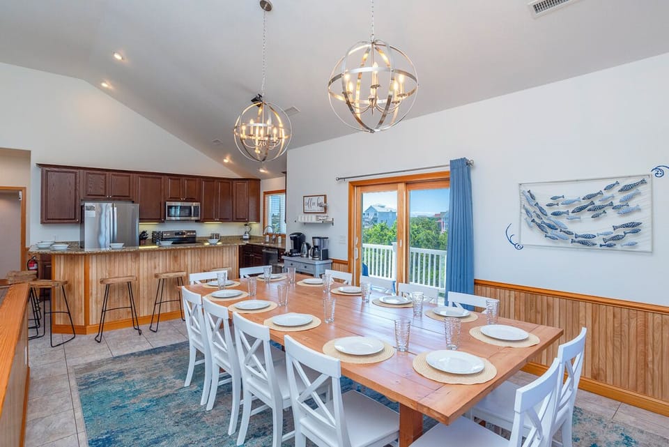 Top Level Dining Area