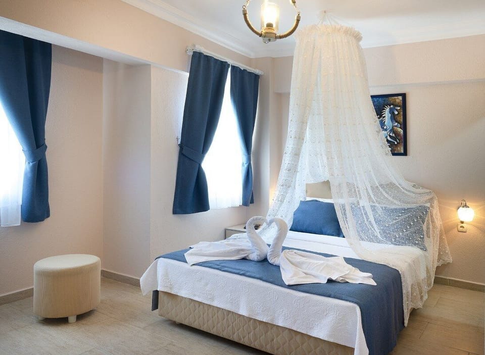 Deluxe Double Room, Sea View | Free WiFi