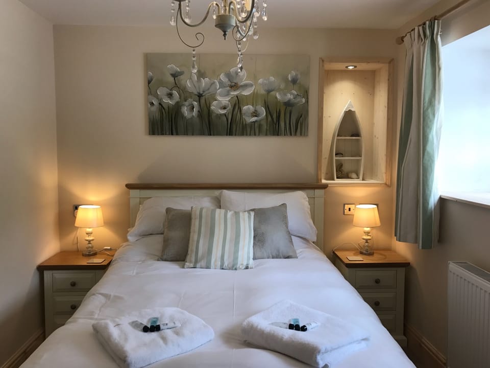 Double Room (Small Double) | Egyptian cotton sheets, premium bedding, individually decorated