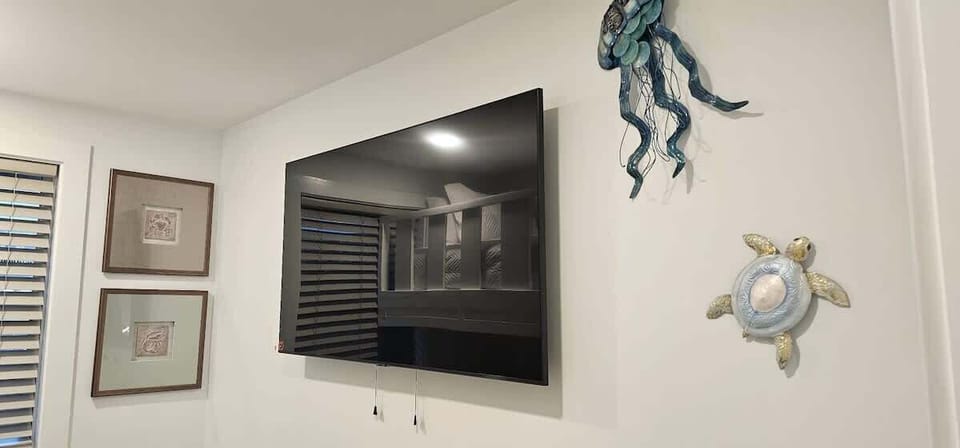 3rd bedroom TV
