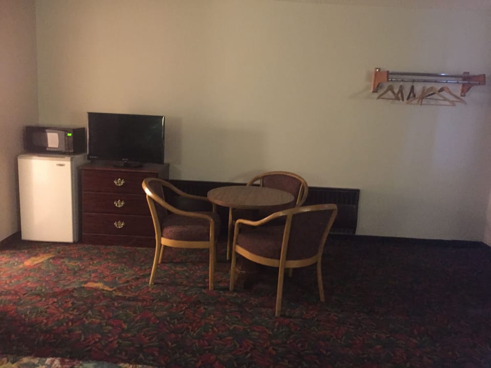 Standard Room, 2 Double Beds, Non Smoking | Desk, iron/ironing board, free rollaway beds, free WiFi