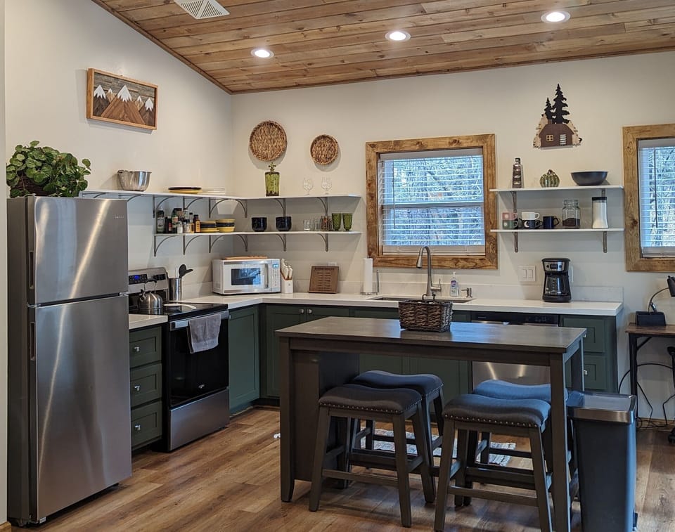 Full Kitchen