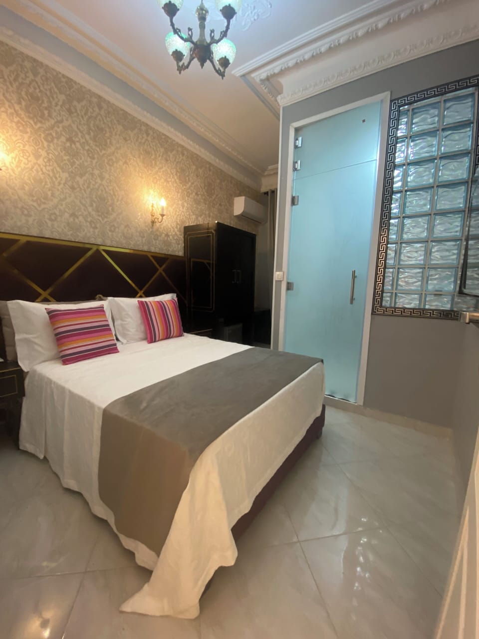 Classic Double Room, 1 King Bed, Air conditioning, City View | In-room safe, desk, WiFi (free)
